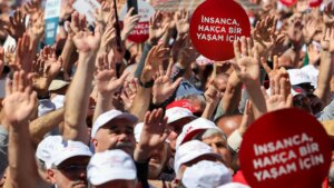 son arastirmada carpici sonuclar gecim derdi ezip geciyor uObDapMA.jpg